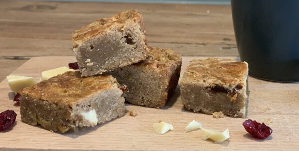 IMG_2417 Boterkoek met pistache, cranbarries en witte chocolade