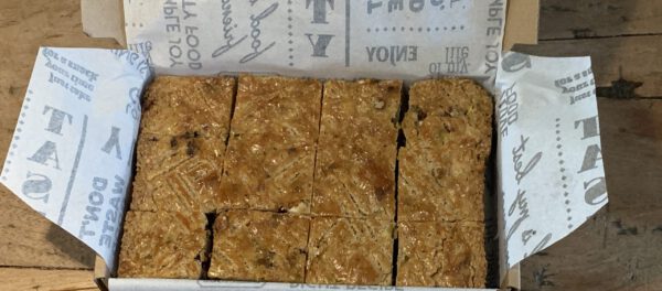 IMG_2360 Boterkoek met pistache, cranbarries en witte chocolade